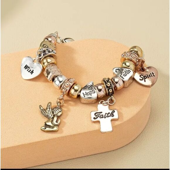 Faith Hope Spirit Charm bracelet - Picture 4 of 6